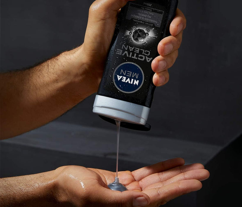Pack Ahorro de 6 Geles de Ducha NIVEA MEN Active Clean (6x250ml). Un gel 3 en 1 para cuerpo, cara y cabello con carbón activo que limpia la piel en profundidad. Nivea - lateral