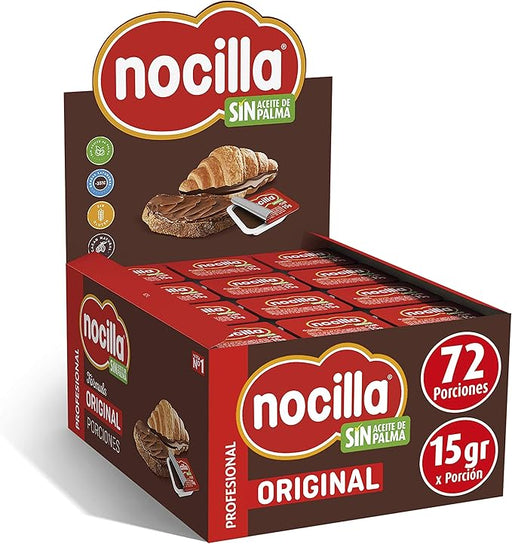 Nocilla Original, Estuche de 72 Porciones Individuales de 15g. El formato más práctico y limpio para disfrutar del sabor de siempre, sin aceite de palma y sin gluten. Ideal para hostelería y familias. Nocilla - frontal