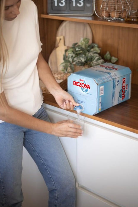 Bezoya Agua Mineral Natural de Mineralización muy Débil, Formato Ahorro 8L con Grifo. La opción más cómoda y sostenible para la hidratación diaria de toda la familia. Pascual - extra