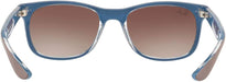 Gafas de Sol para Niño Ray-Ban Junior New Wayfarer RJ9052S 703419 48. Montura cuadrada de nailon en color negro y lentes degradadas en gris, con protección 100% UV. Estilo icónico. Ray-Ban - zoom
