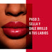Rimmel London Provocalips Labial Líquido 16H, Tono 500 Kiss Me You Fool. Un labial de 2 pasos con color rojo intenso, a prueba de besos y con acabado brillante. Rimmel London - lateral