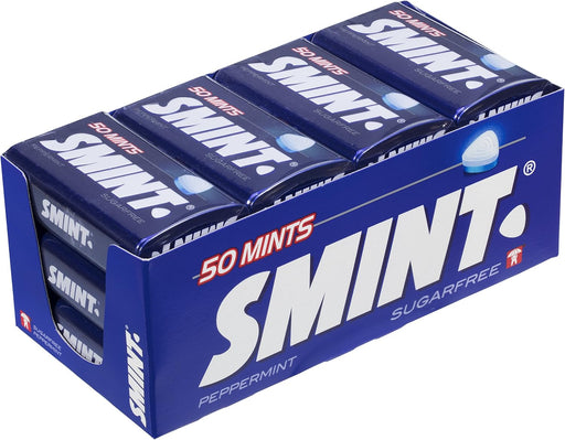 Smint Tin Menta, pack de 12 latas de 35 gr. Caramelos comprimidos sin azúcar con un potente sabor a menta para un golpe de frescor intenso y duradero en cualquier momento. Smint - frontal