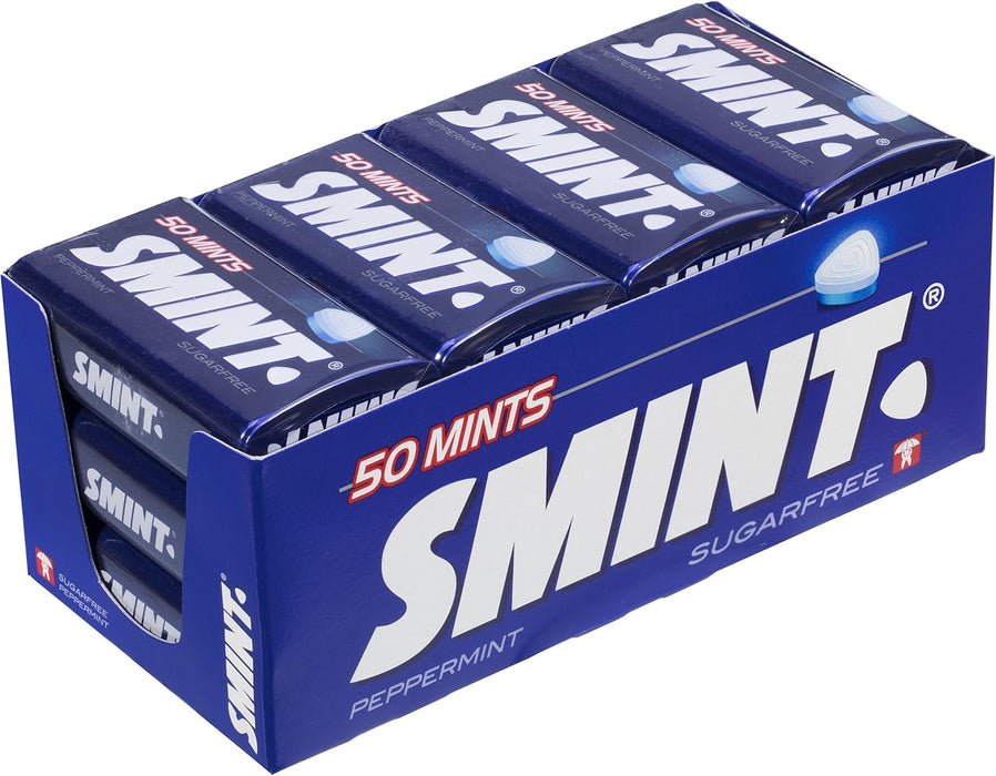 Smint Tin Menta, pack de 12 latas de 35 gr. Caramelos comprimidos sin azúcar con un potente sabor a menta para un golpe de frescor intenso y duradero en cualquier momento. Smint - frontal
