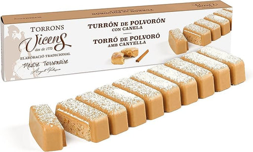 Torrons Vicens Turrón de Polvorón con Canela, 300g. La fusión perfecta de dos dulces navideños en una tableta artesanal de textura suave y un delicioso aroma a canela. Torrons Vicens - frontal