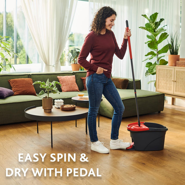 Vileda Easy Wring & Clean, Sistema de Limpieza Completo con Cubo a Pedal y Fregona Giratoria 2 en 1. La solución definitiva para un fregado cómodo y sin salpicaduras. Vileda - detalle